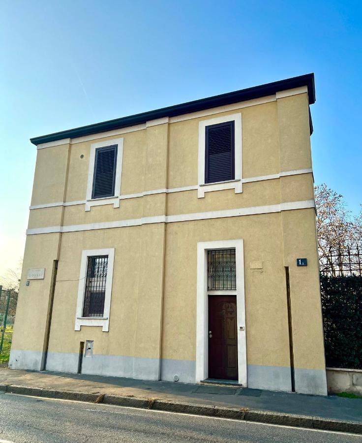 Milano Collection: Naviglio Martesanaアパートメント エクステリア 写真